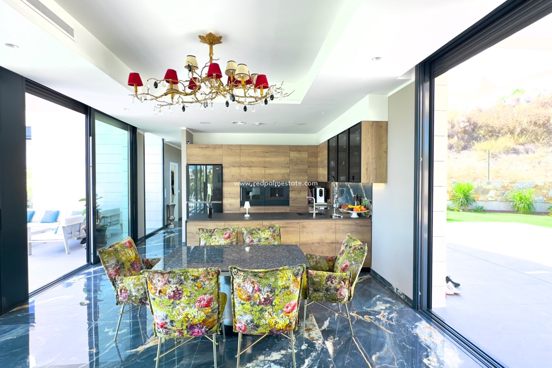 Återförsäljning - Villa -
Las Colinas Golf