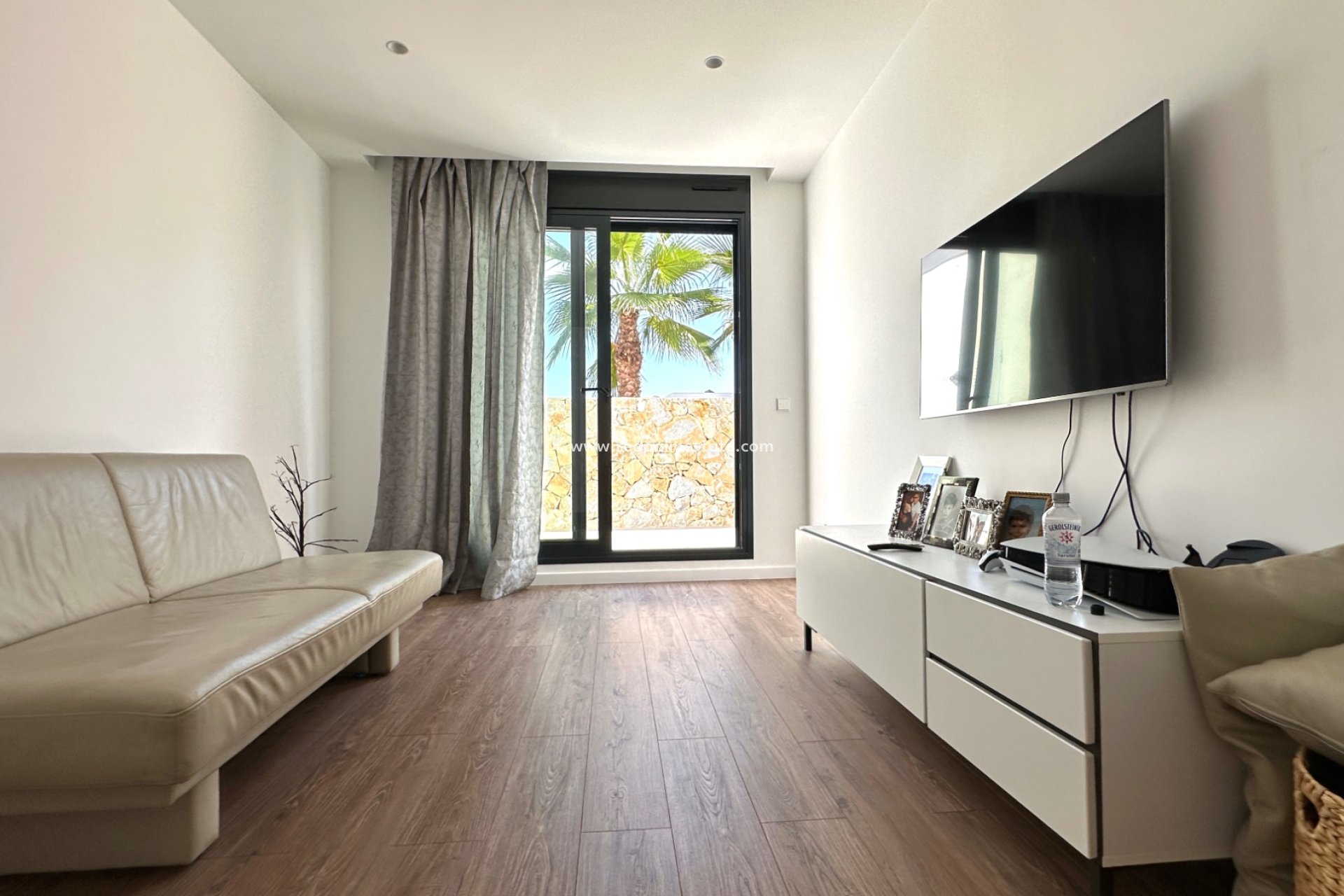 Återförsäljning - Villa -
Las Colinas Golf