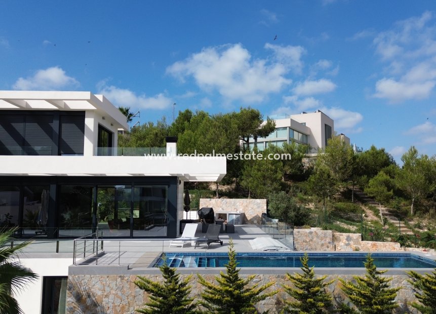 Återförsäljning - Villa -
Las Colinas Golf