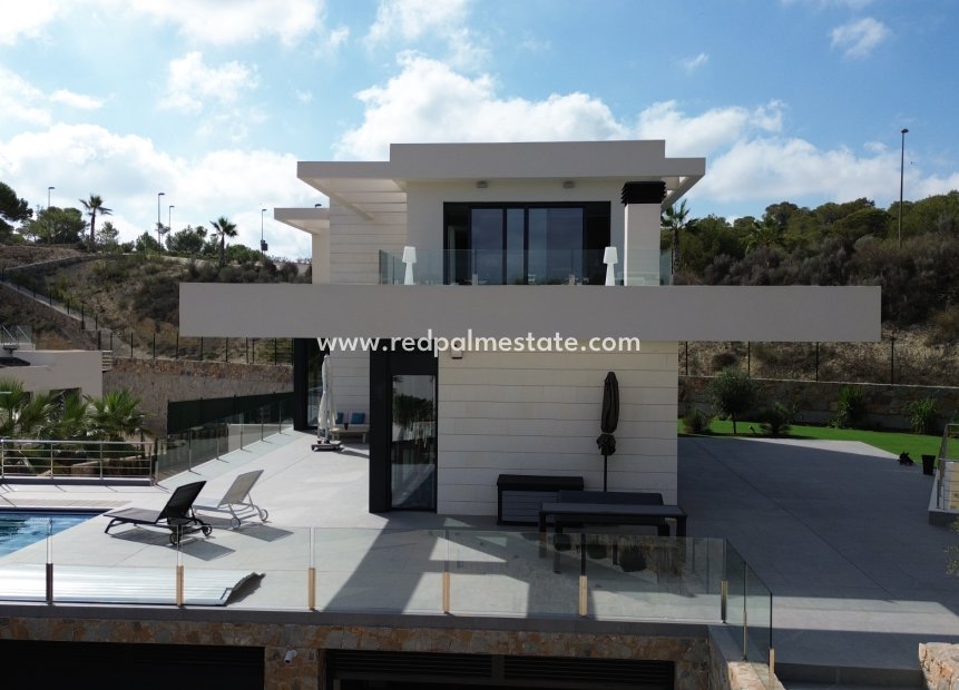 Återförsäljning - Villa -
Las Colinas Golf