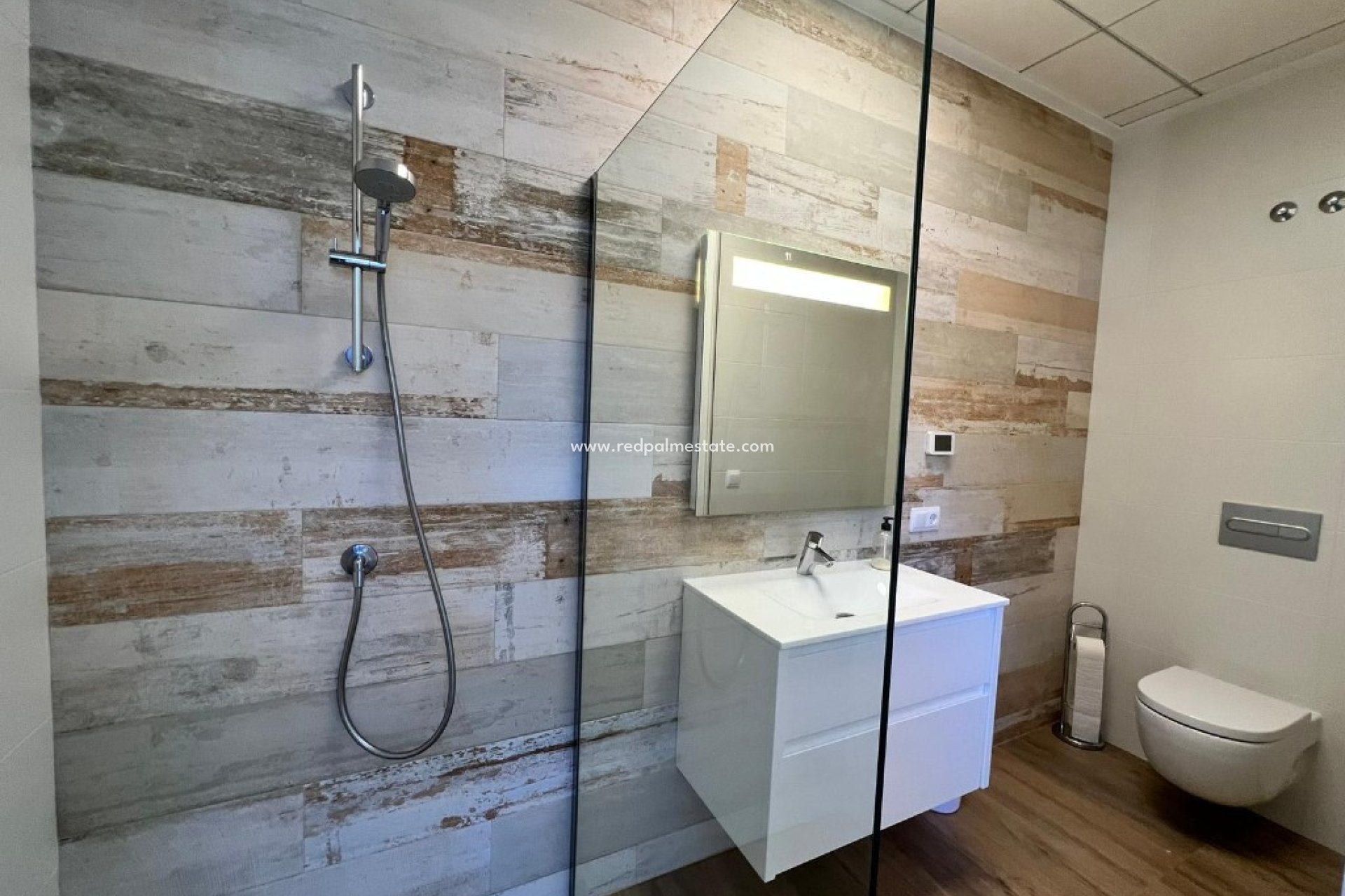 Återförsäljning - Villa -
Las Colinas Golf