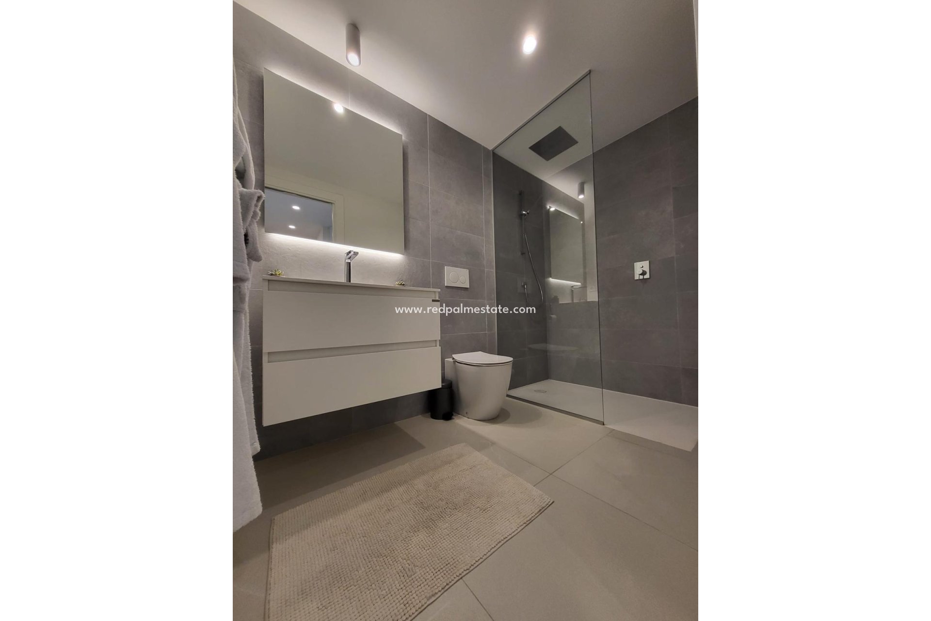 Återförsäljning - Villa -
Las Colinas Golf