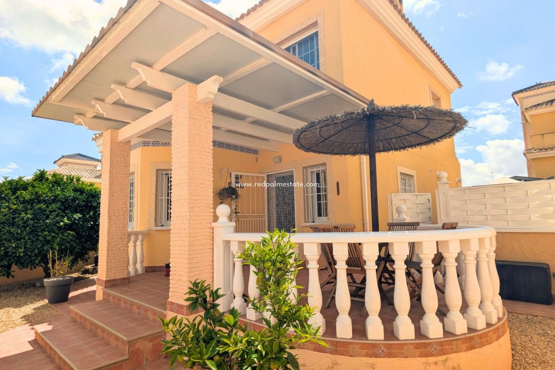Återförsäljning - Villa -
Lo Crispin