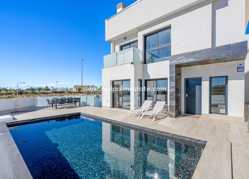 Återförsäljning - Villa -
Los Alcazares - Serena Golf