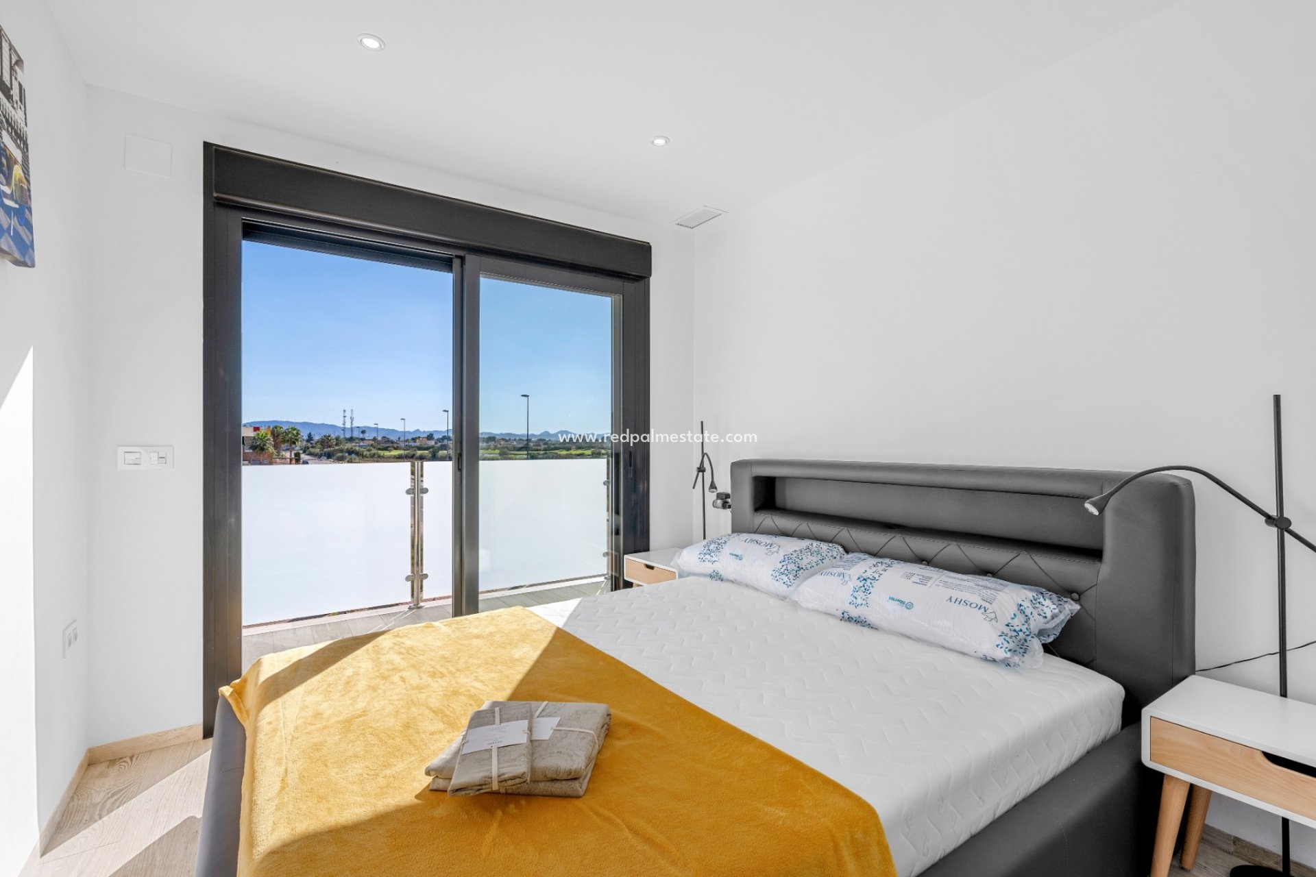 Återförsäljning - Villa -
Los Alcazares - Serena Golf