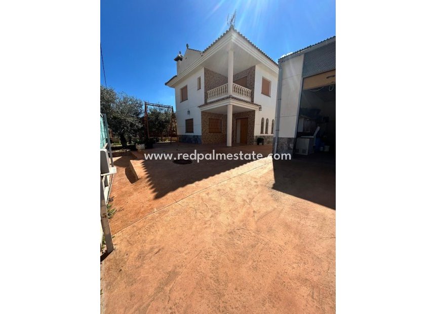 Återförsäljning - Villa -
Los Alczares - Las Lomas Del Rame-bahía Bella