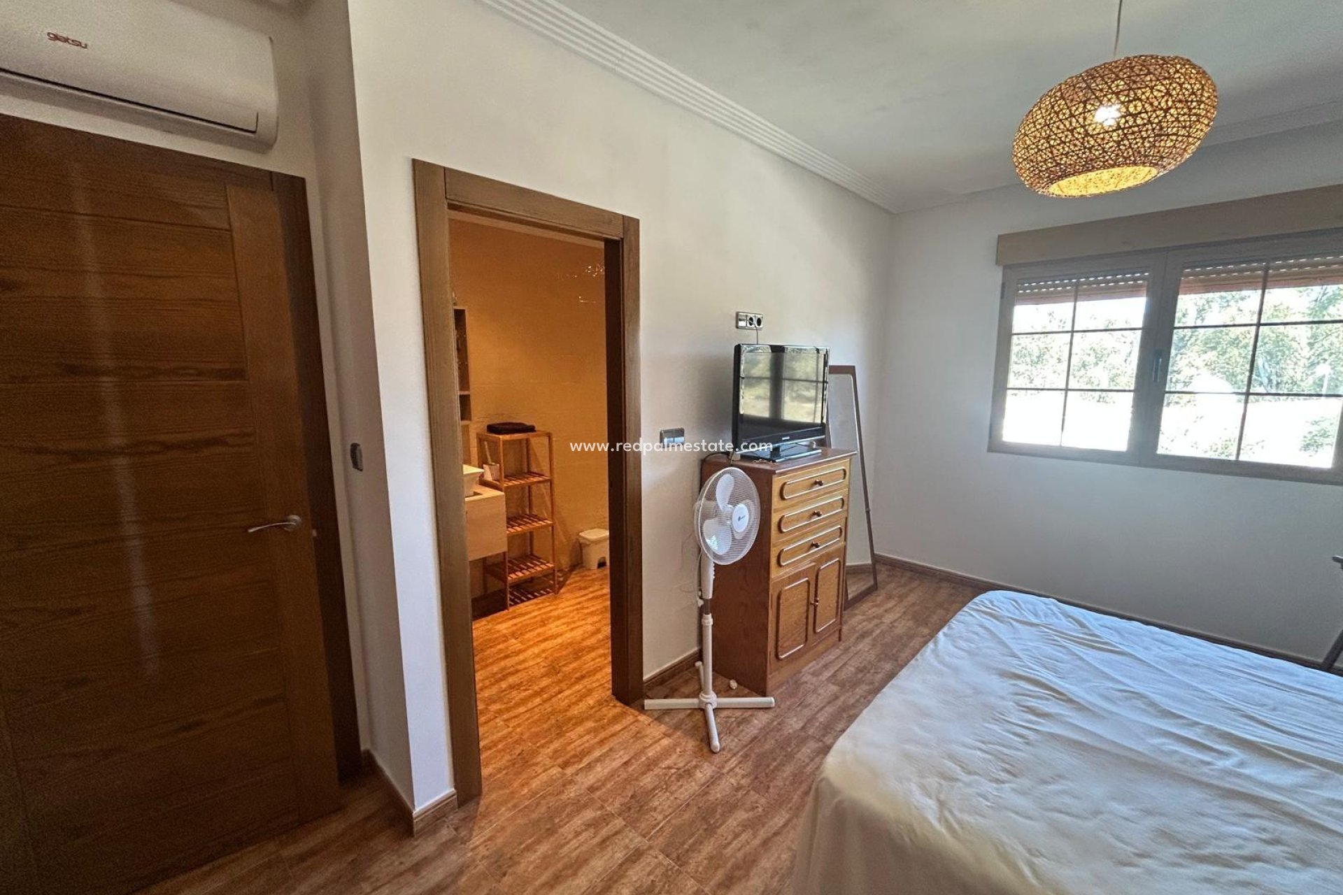 Återförsäljning - Villa -
Los Alczares - Las Lomas Del Rame-bahía Bella