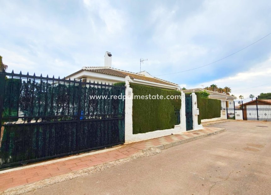 Återförsäljning - Villa -
Los Alczares - Los Alcazares