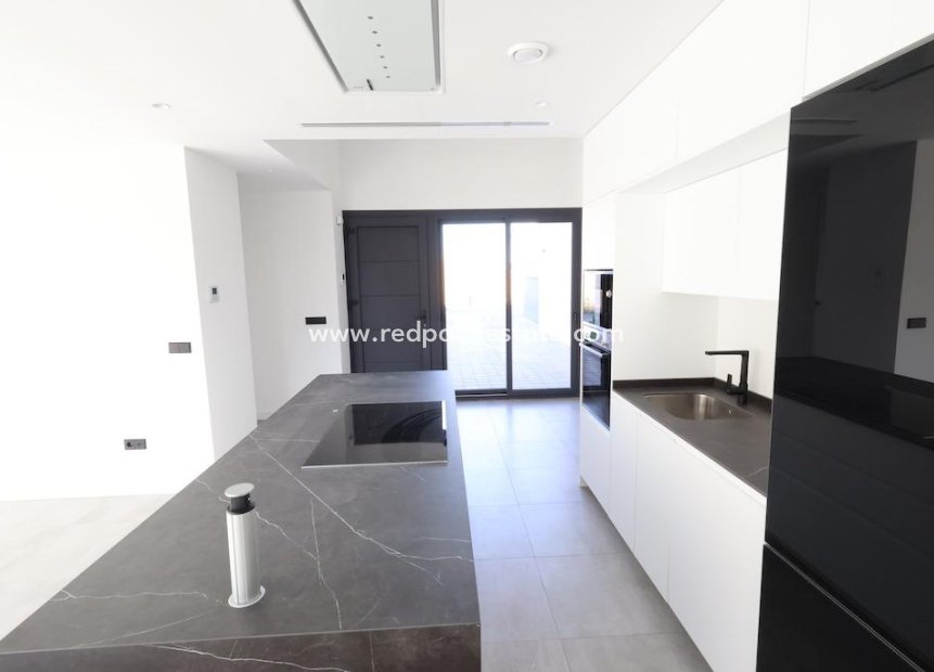 Återförsäljning - Villa -
Los Alczares - Los Alcazares