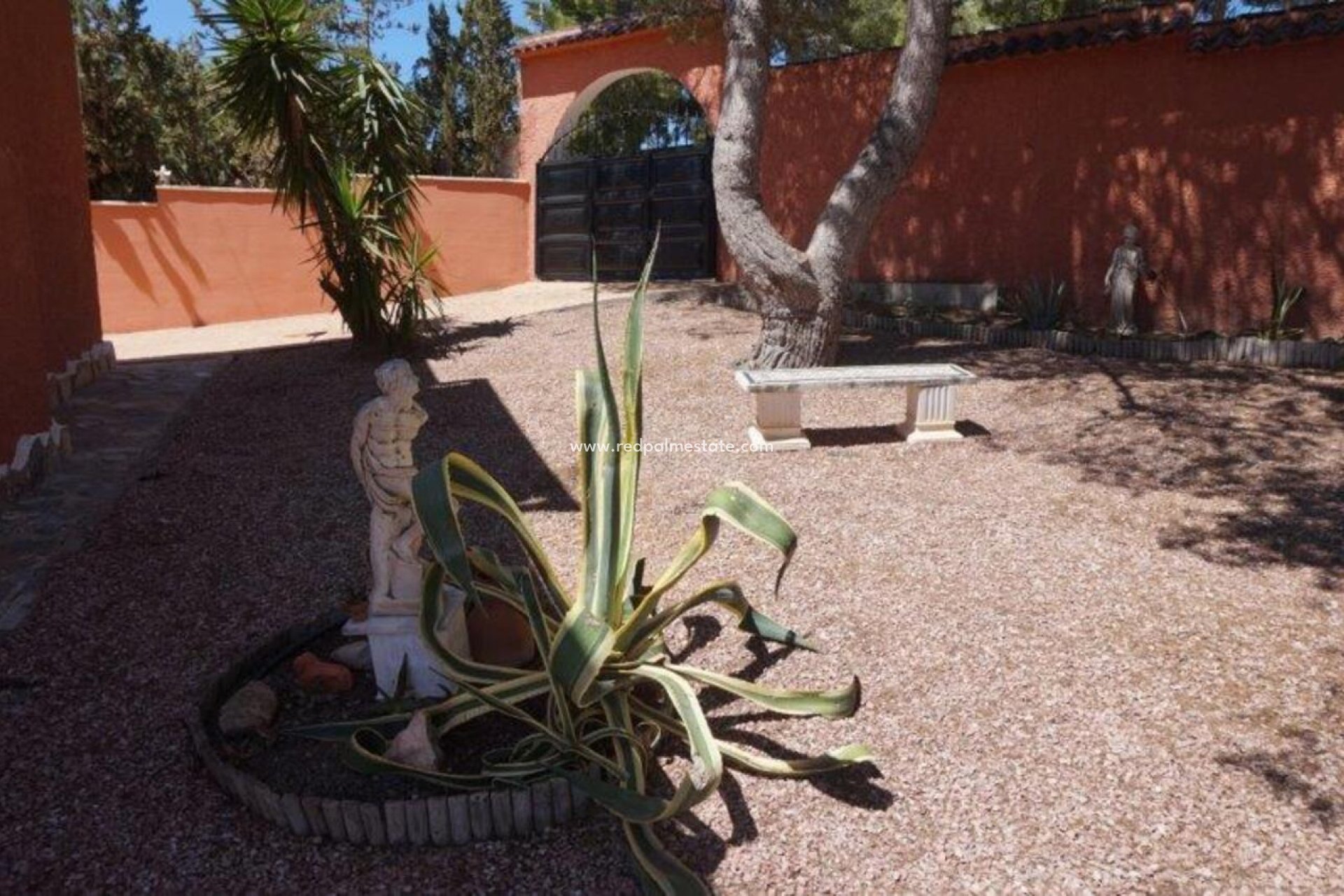 Återförsäljning - Villa -
Los Balcones - Costa Blanca