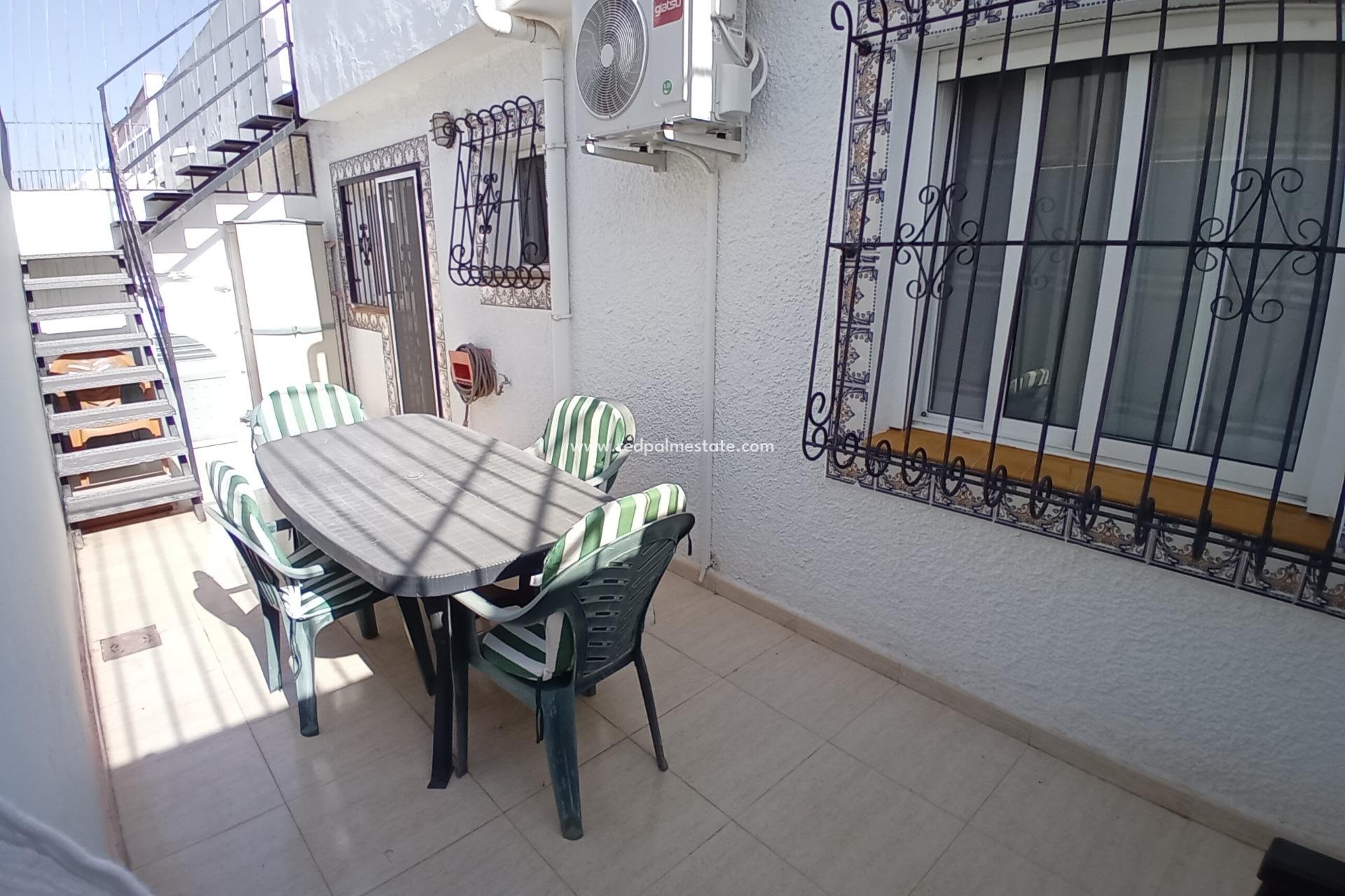 Återförsäljning - Villa -
Mazarron - Camposol