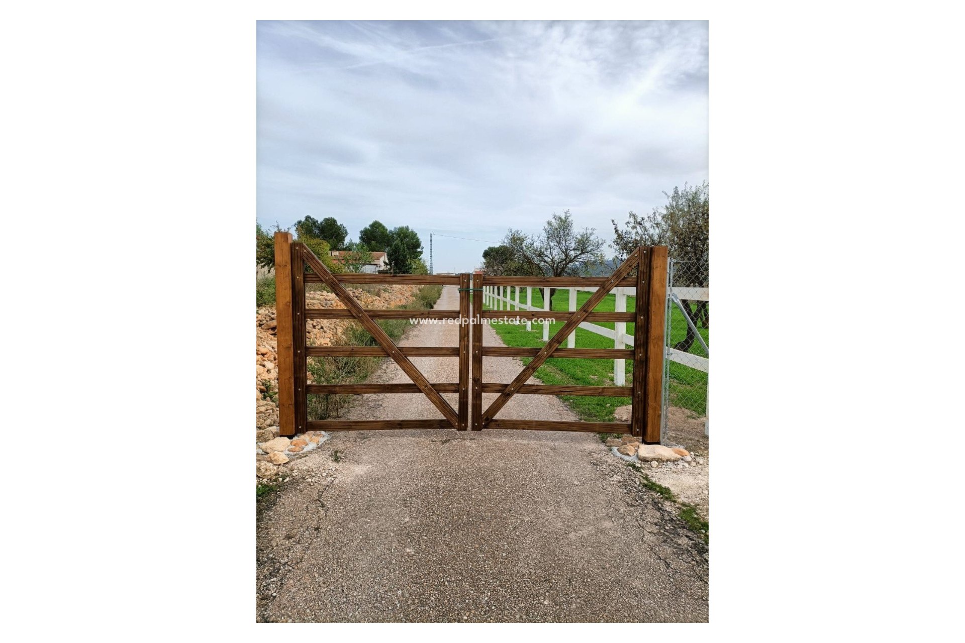 Återförsäljning - Villa -
Monóvar/Monóver - Inland