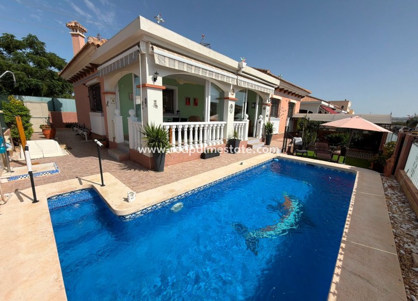 Återförsäljning - Villa -
Montesinos - La Herada