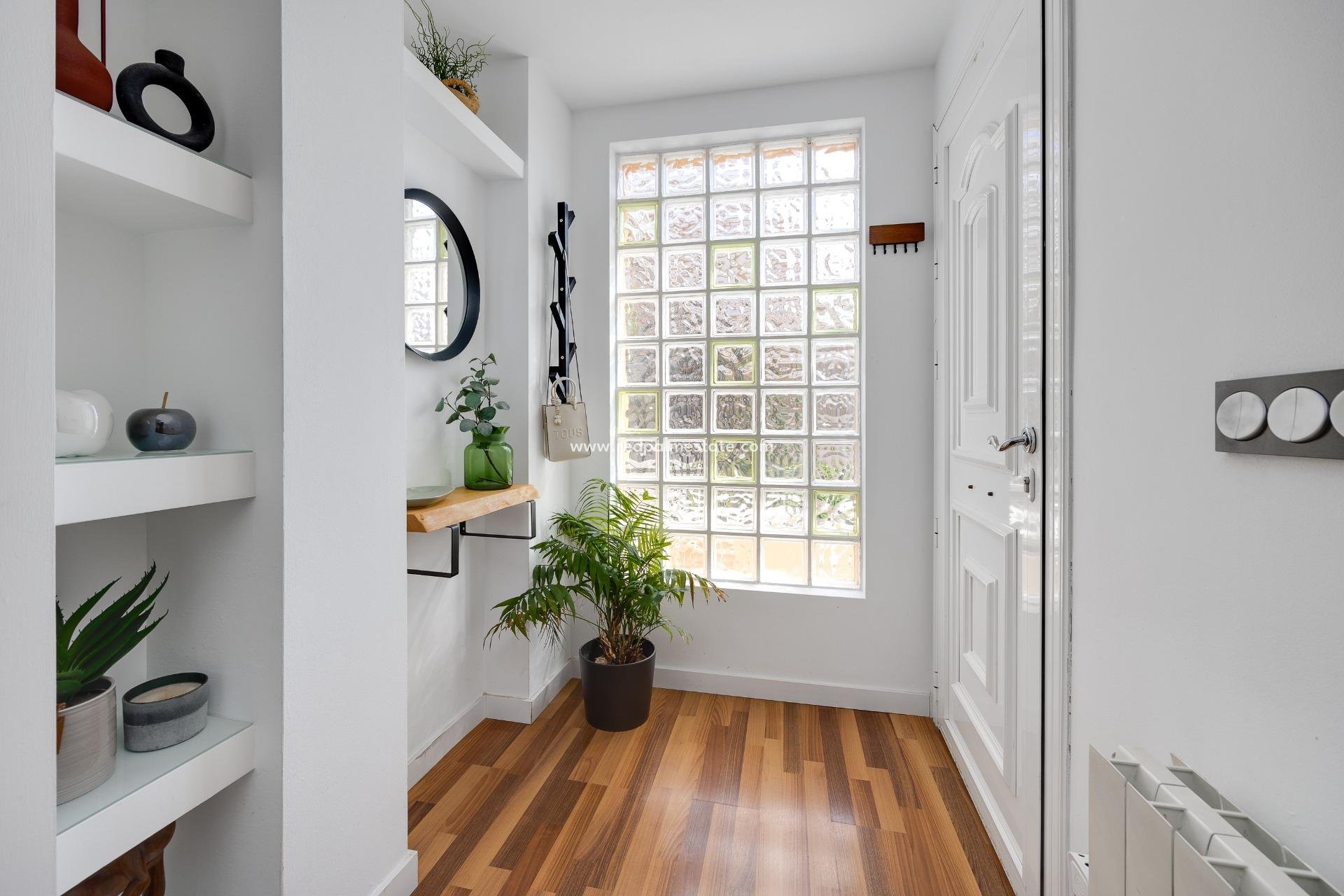 Återförsäljning - Villa -
Montesinos - La Herada