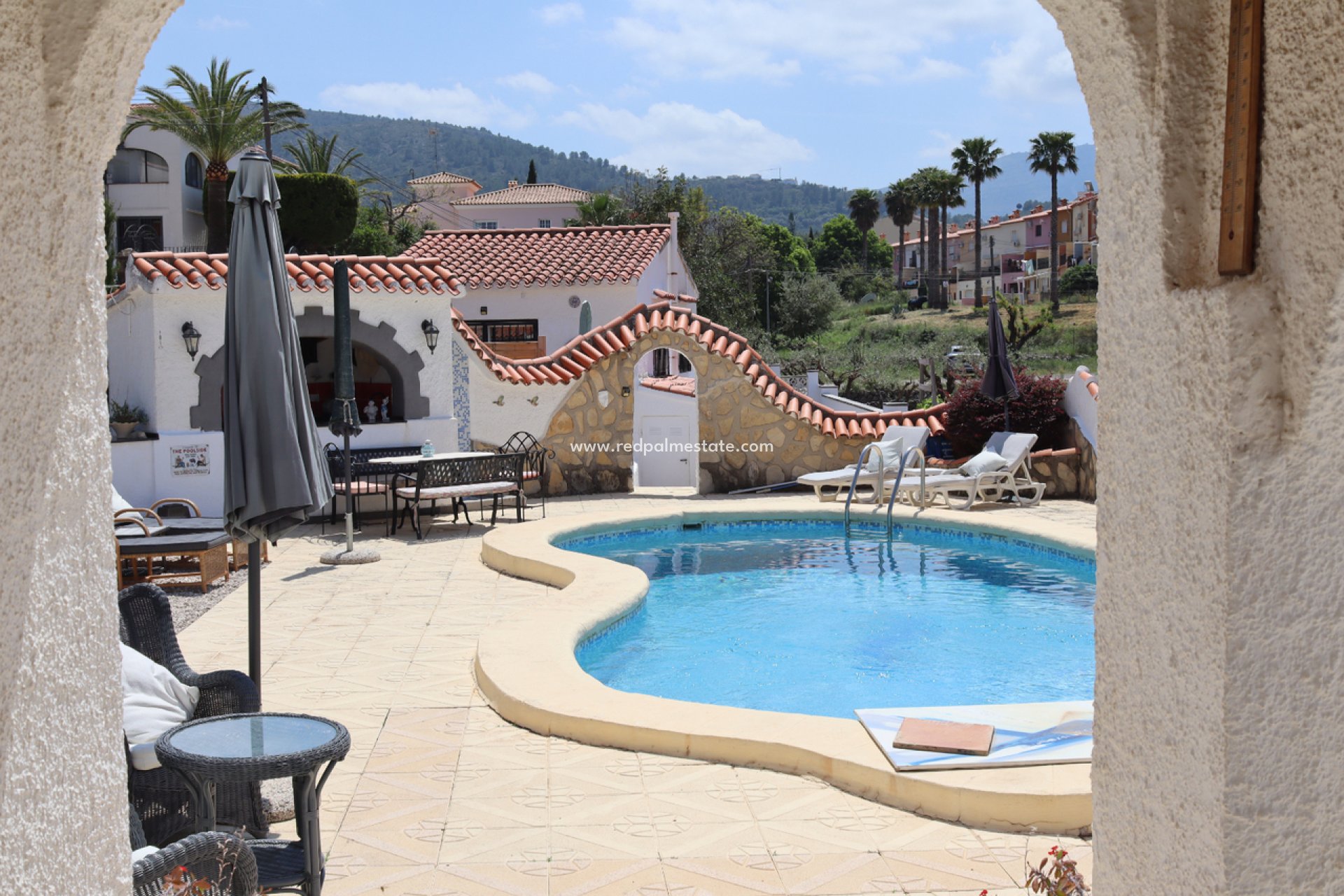 Återförsäljning - Villa -
Orba - Inland