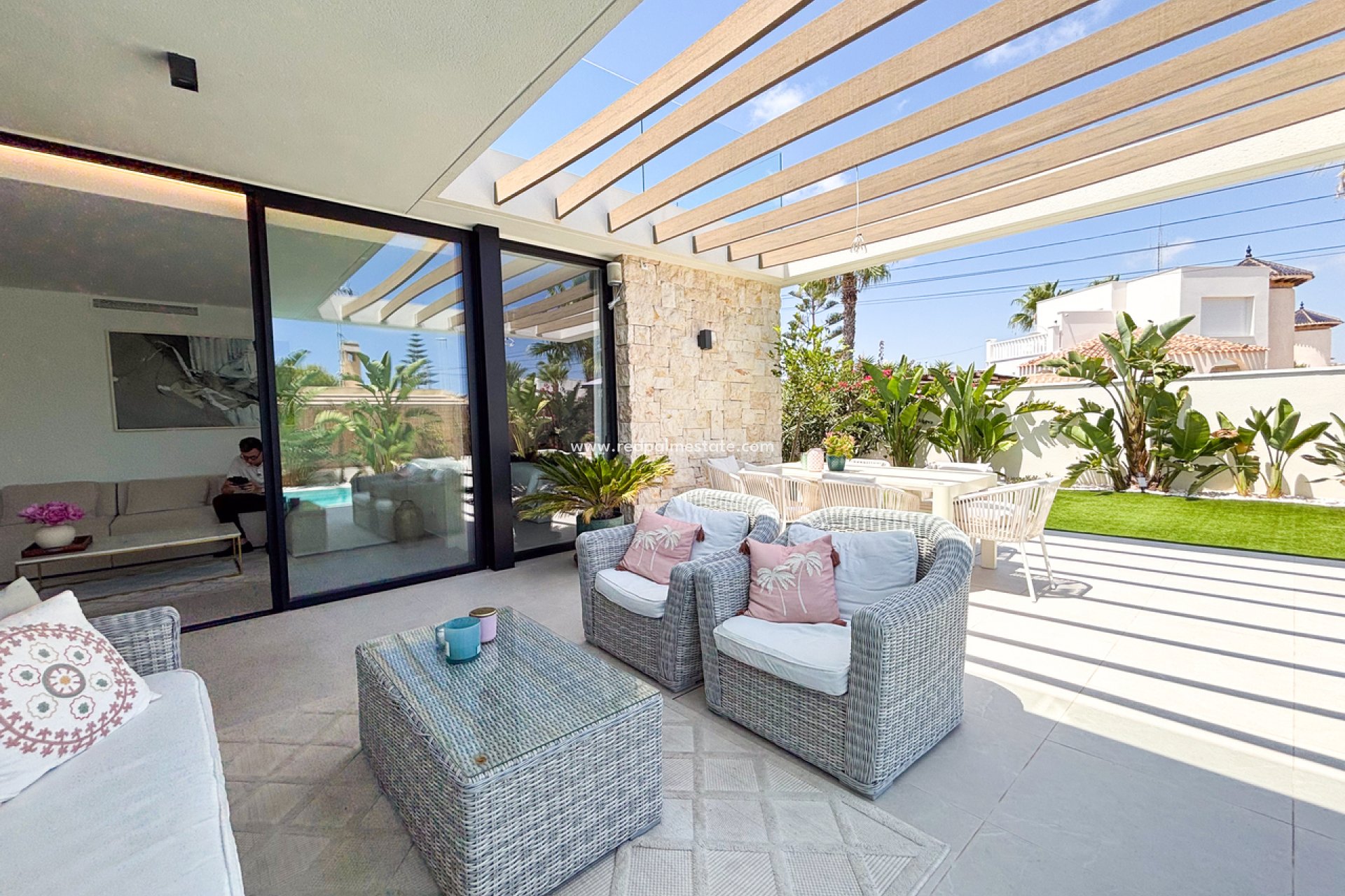Återförsäljning - Villa -
Orihuela Costa - Cabo Roig