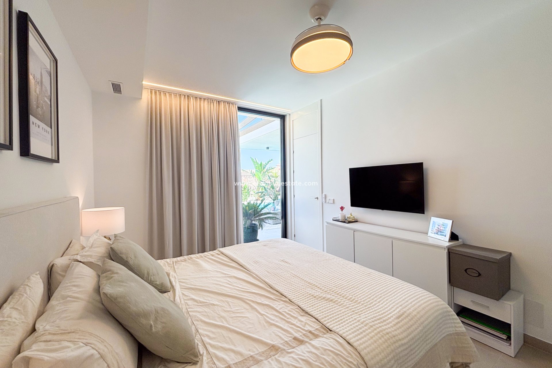 Återförsäljning - Villa -
Orihuela Costa - Cabo Roig