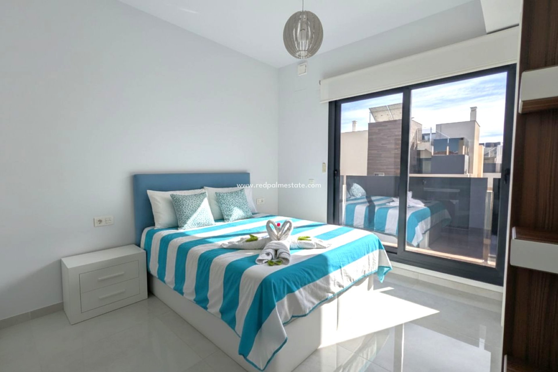 Återförsäljning - Villa -
Orihuela Costa - Cabo Roig