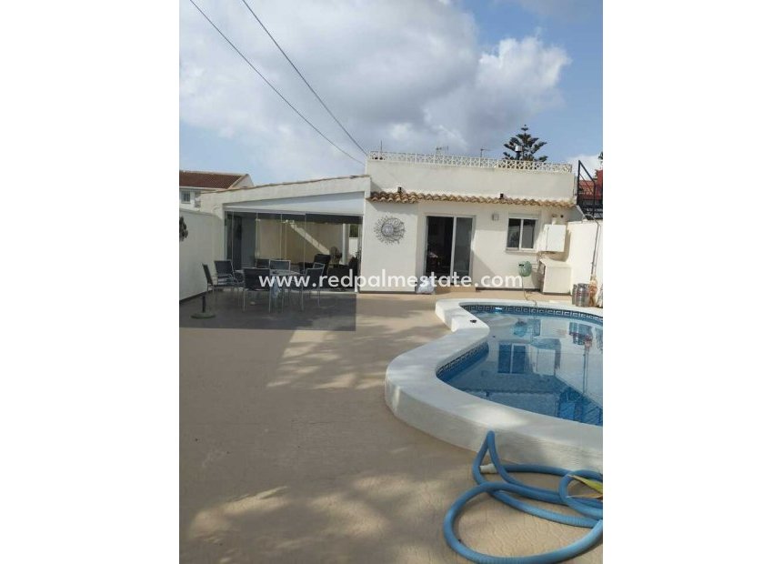 Återförsäljning - Villa -
Orihuela Costa - Cabo Roig
