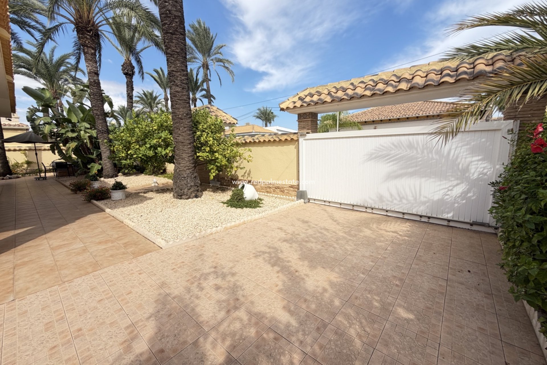Återförsäljning - Villa -
Orihuela Costa - Cabo Roig