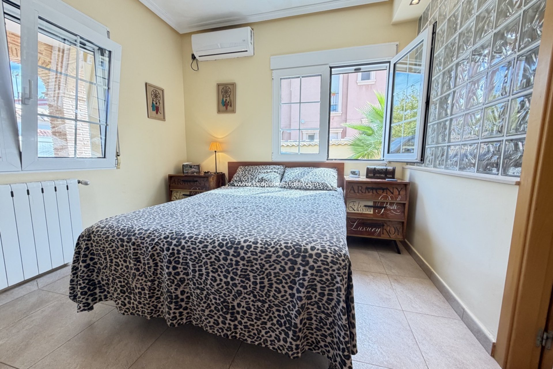 Återförsäljning - Villa -
Orihuela Costa - Cabo Roig
