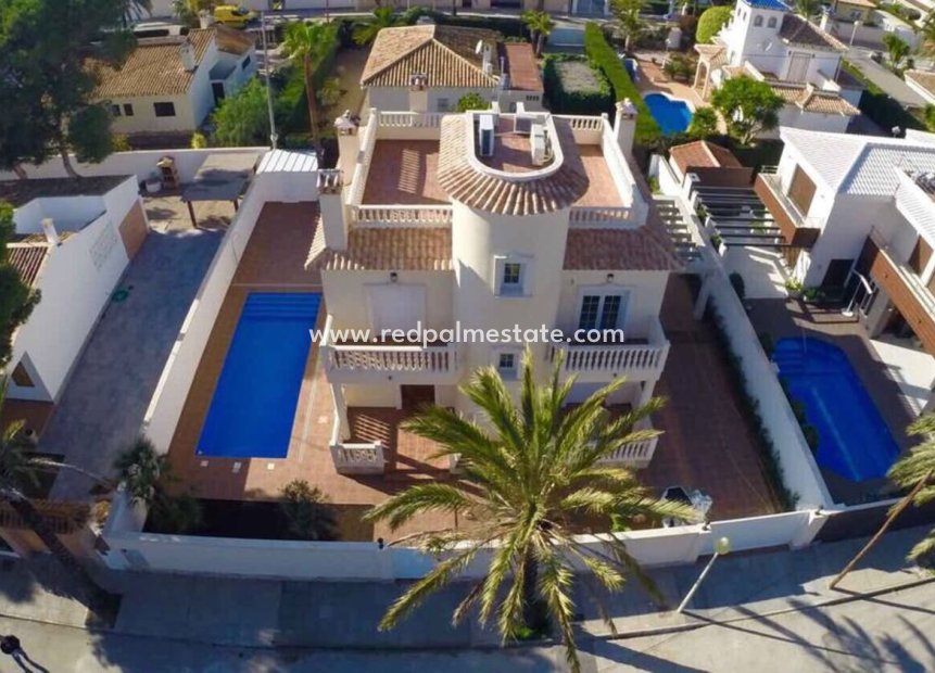 Återförsäljning - Villa -
Orihuela Costa - Cabo Roig