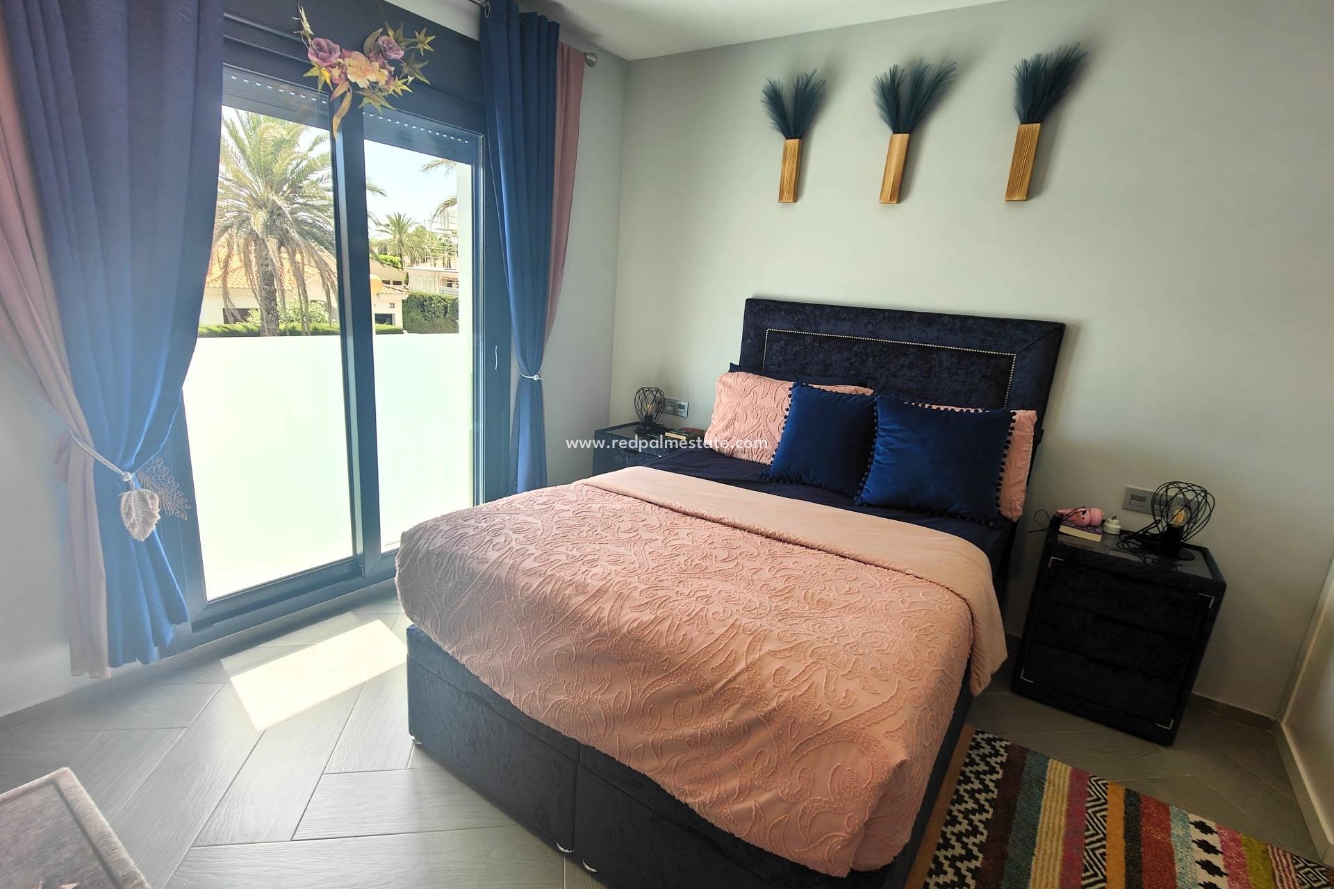 Återförsäljning - Villa -
Orihuela Costa - Cabo Roig