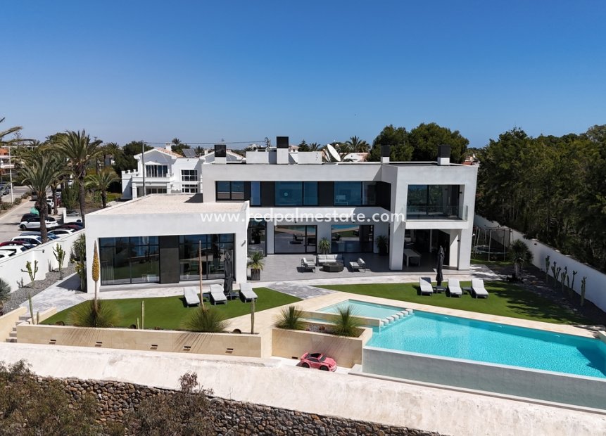 Återförsäljning - Villa -
Orihuela Costa - Cabo Roig