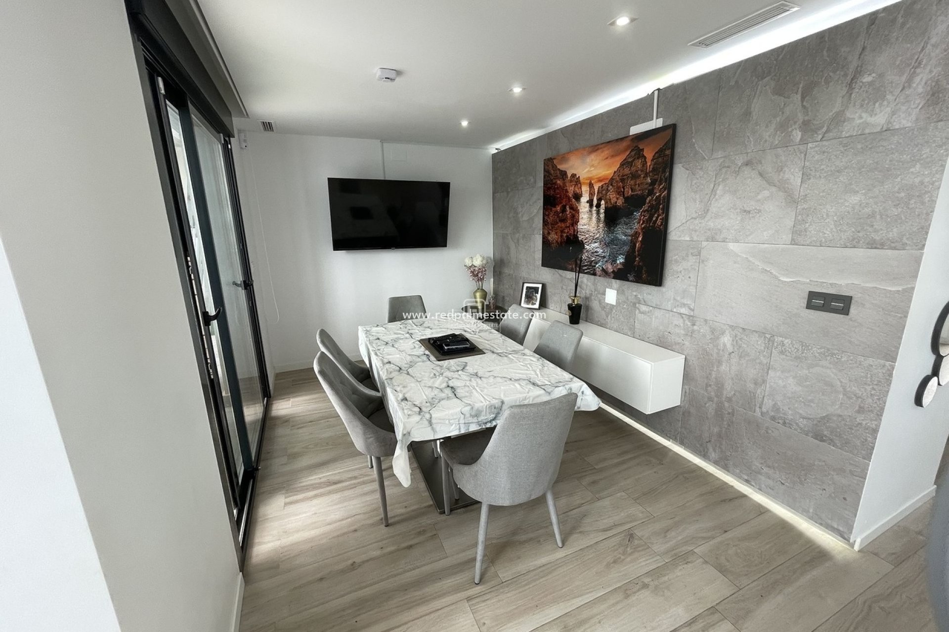 Återförsäljning - Villa -
Orihuela Costa - Cabo Roig