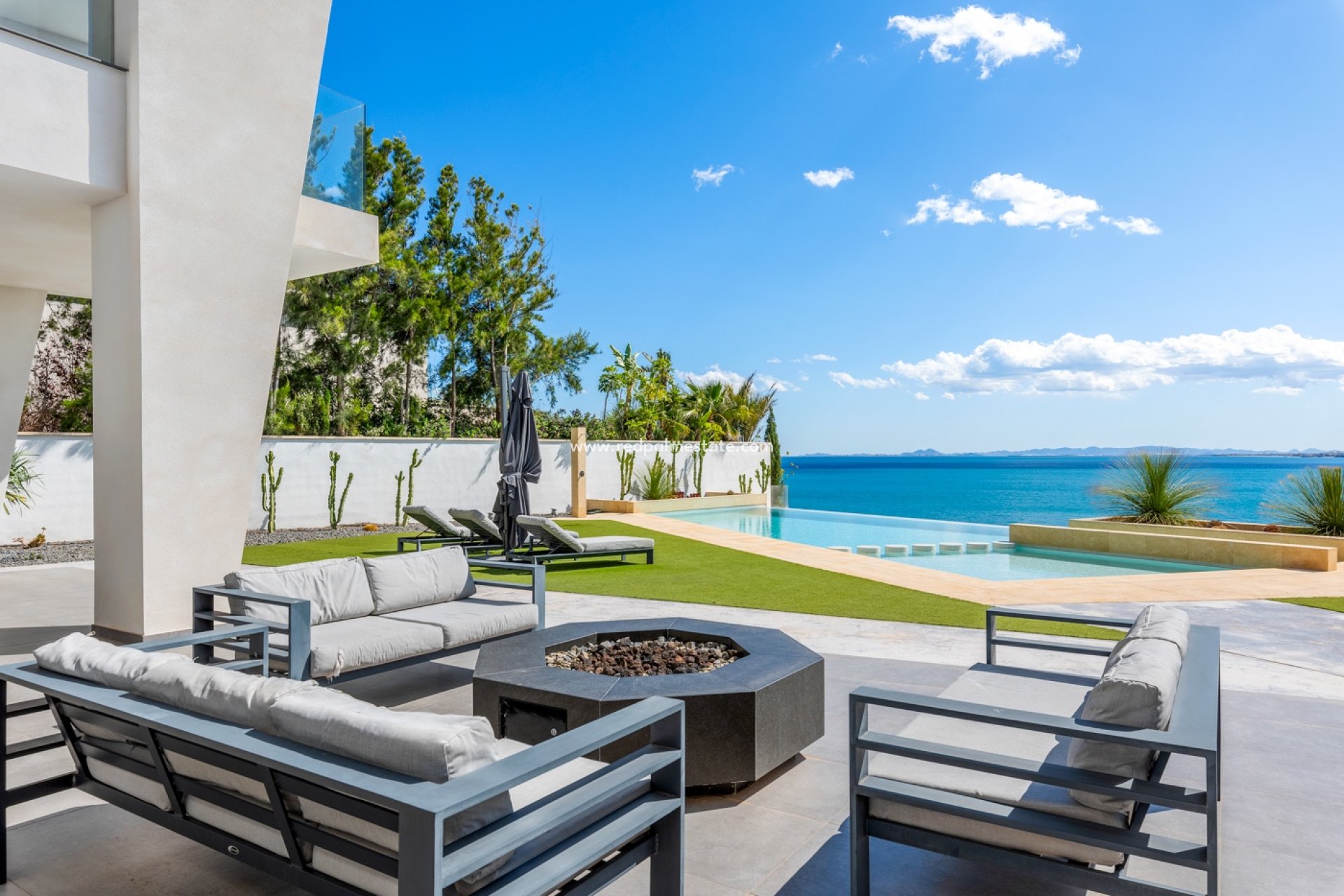 Återförsäljning - Villa -
Orihuela Costa - Cabo Roig