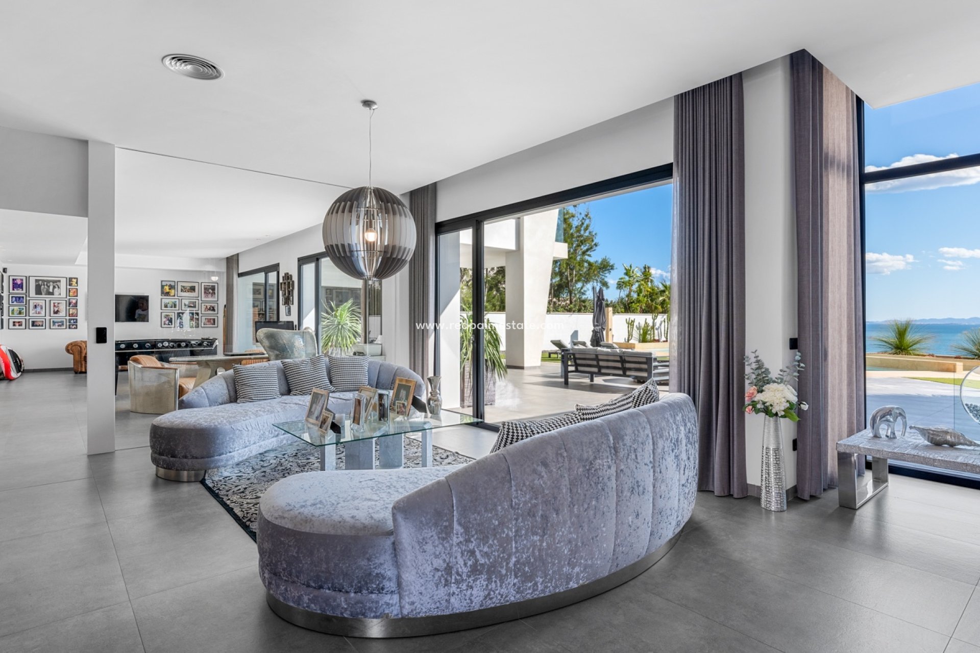 Återförsäljning - Villa -
Orihuela Costa - Cabo Roig