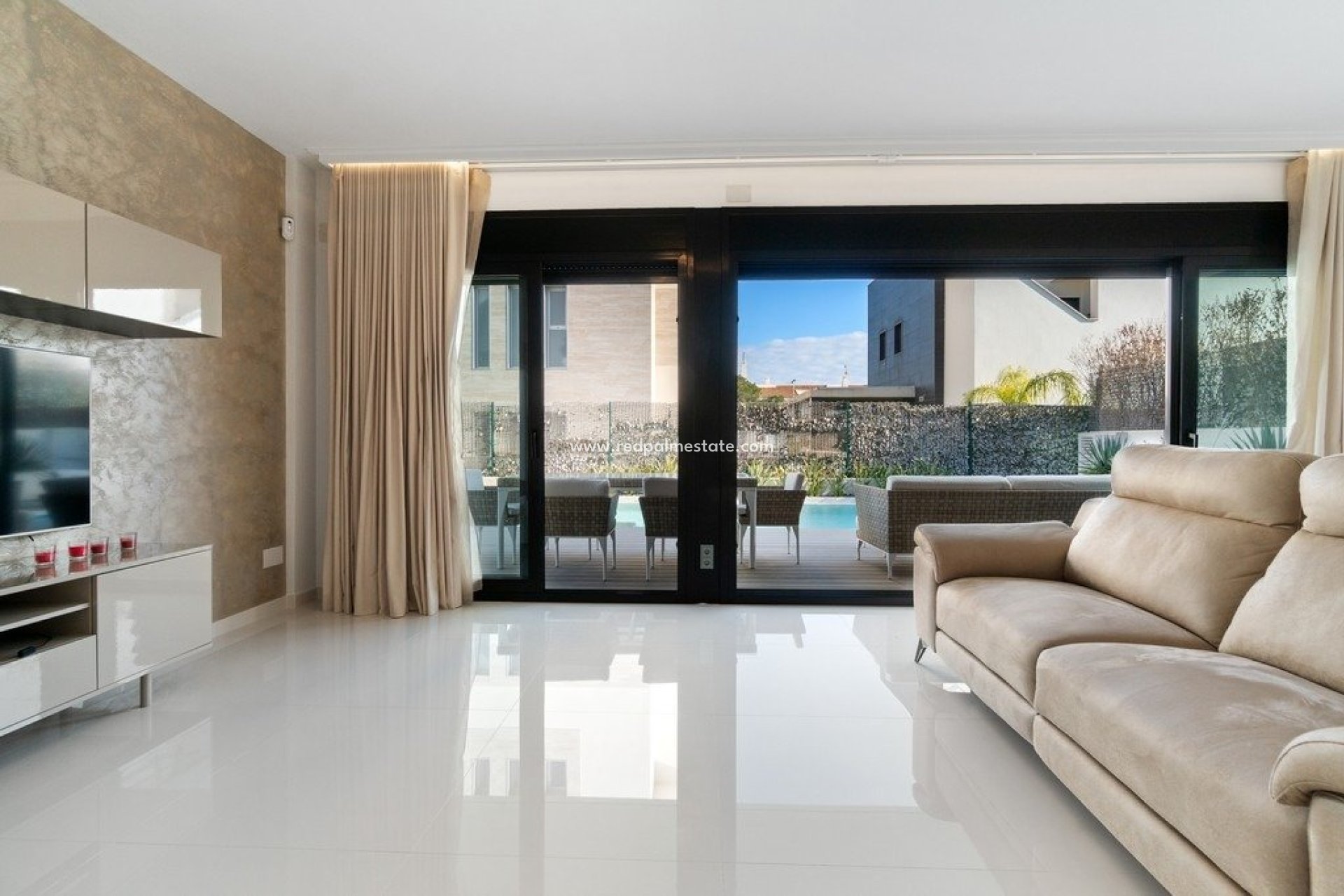 Återförsäljning - Villa -
Orihuela Costa - Cabo Roig