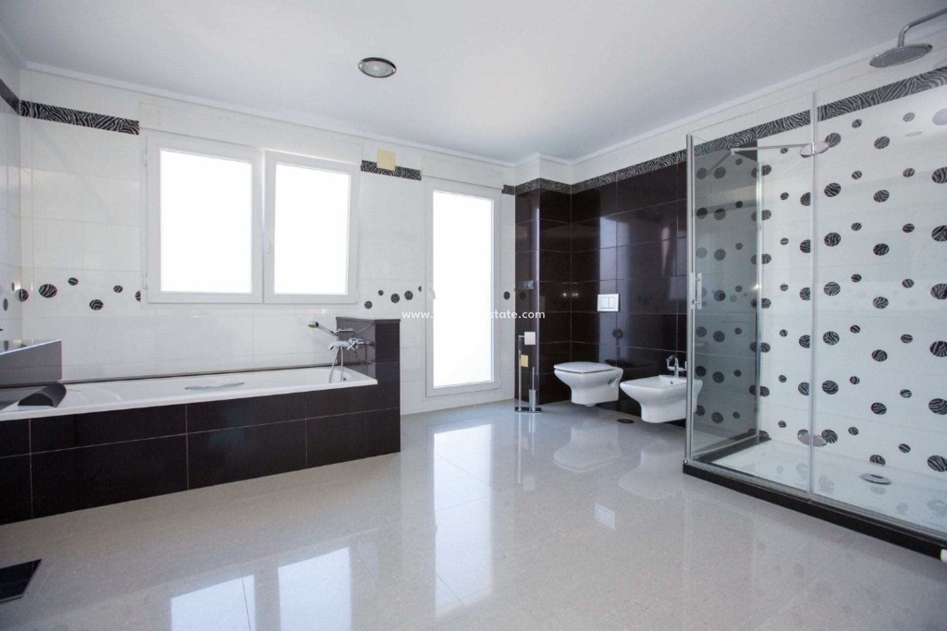 Återförsäljning - Villa -
Orihuela Costa - Cabo Roig