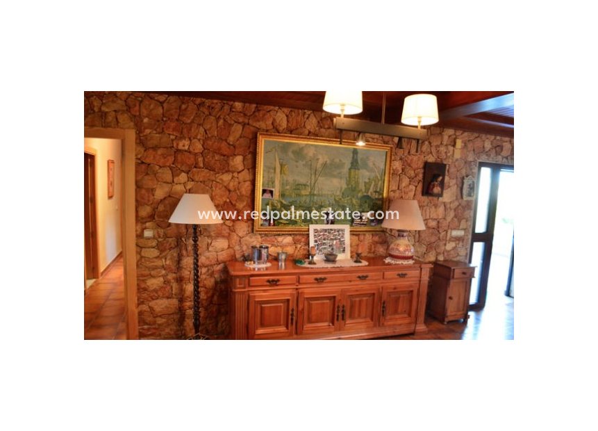 Återförsäljning - Villa -
Orihuela Costa - Cabo Roig