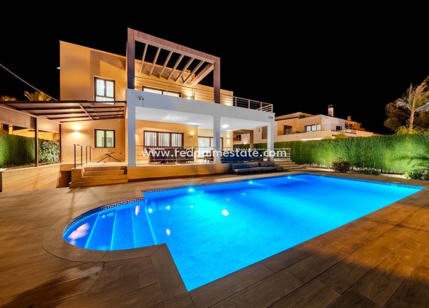 Återförsäljning - Villa -
Orihuela Costa - Cabo Roig