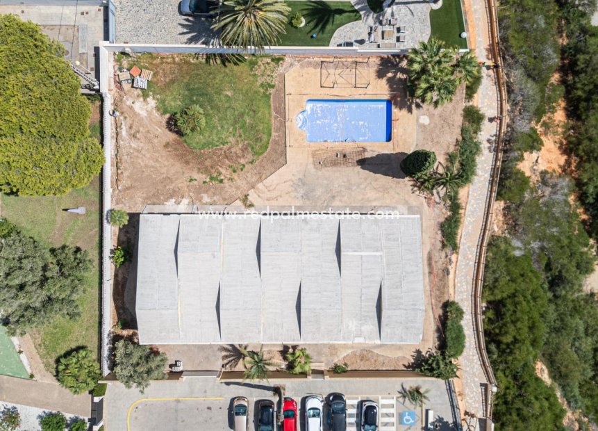 Återförsäljning - Villa -
Orihuela Costa - Cabo Roig