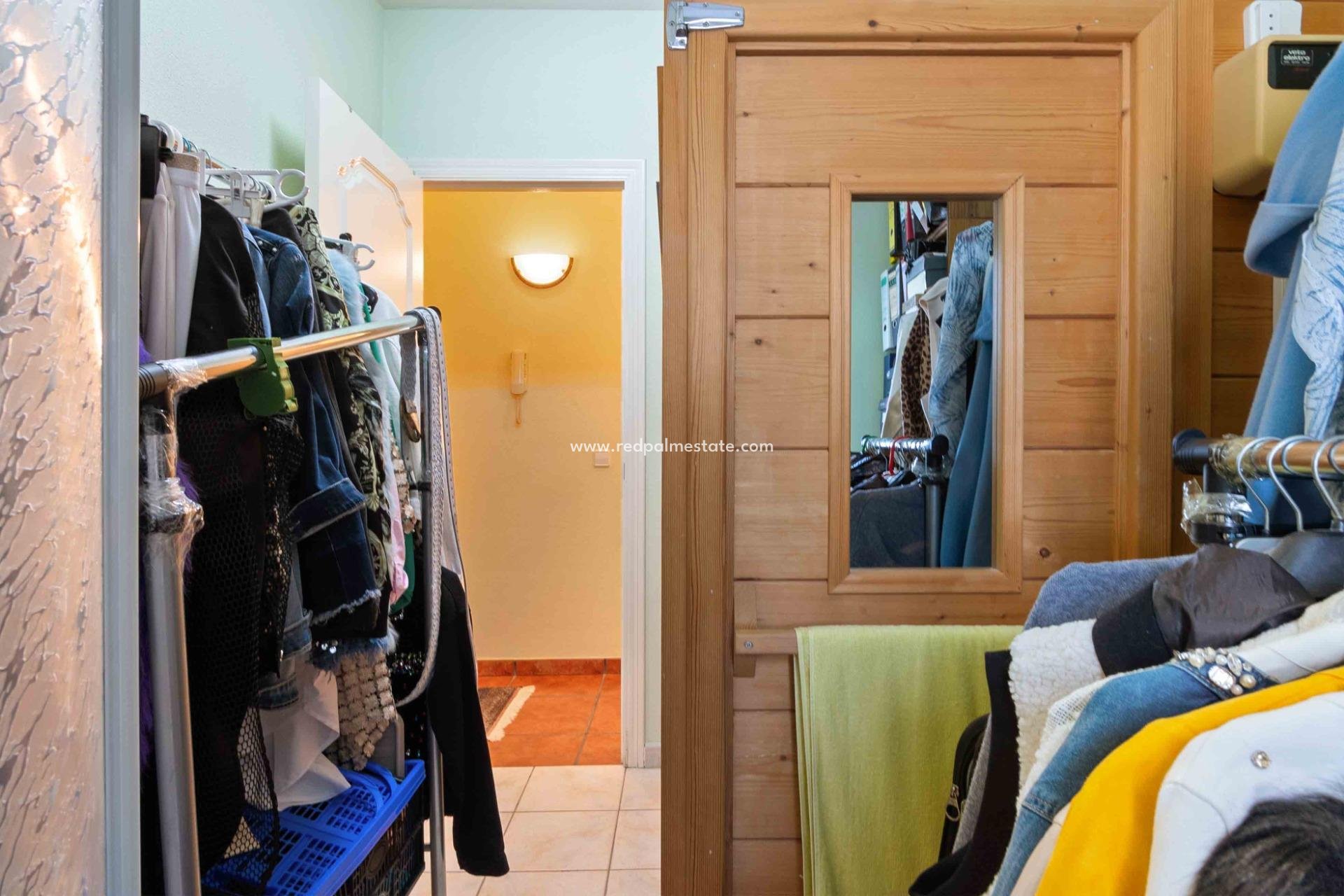 Återförsäljning - Villa -
Orihuela Costa - Cabo Roig