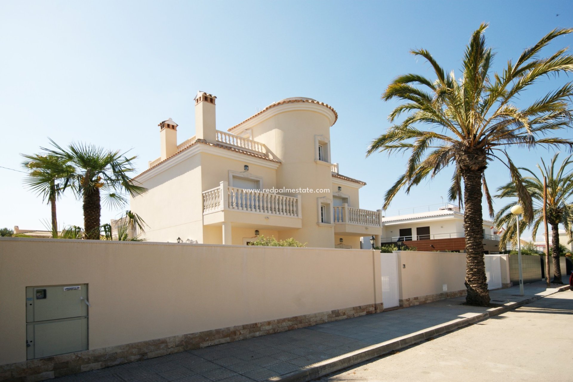 Återförsäljning - Villa -
Orihuela Costa - Cabo Roig