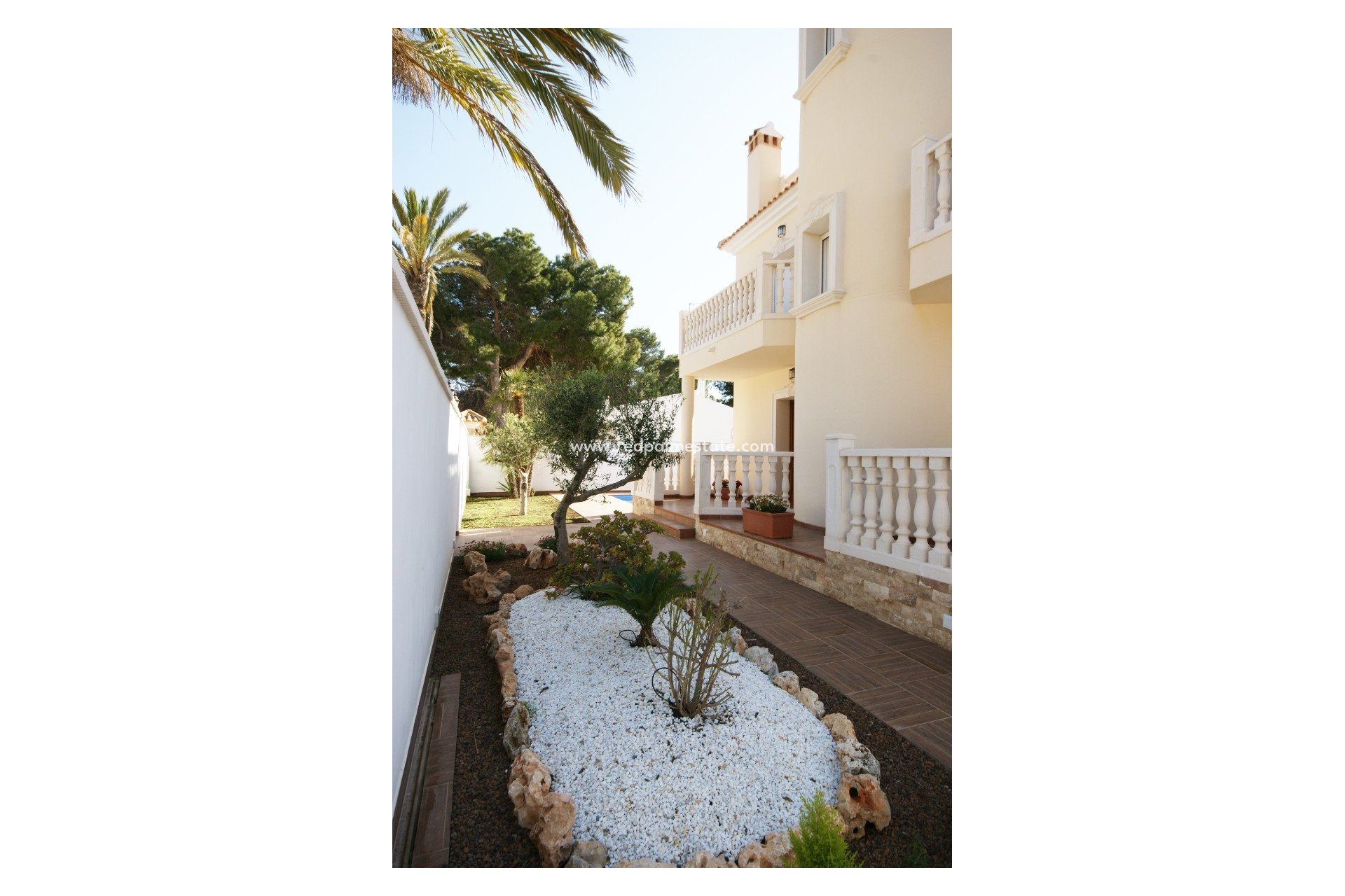 Återförsäljning - Villa -
Orihuela Costa - Cabo Roig