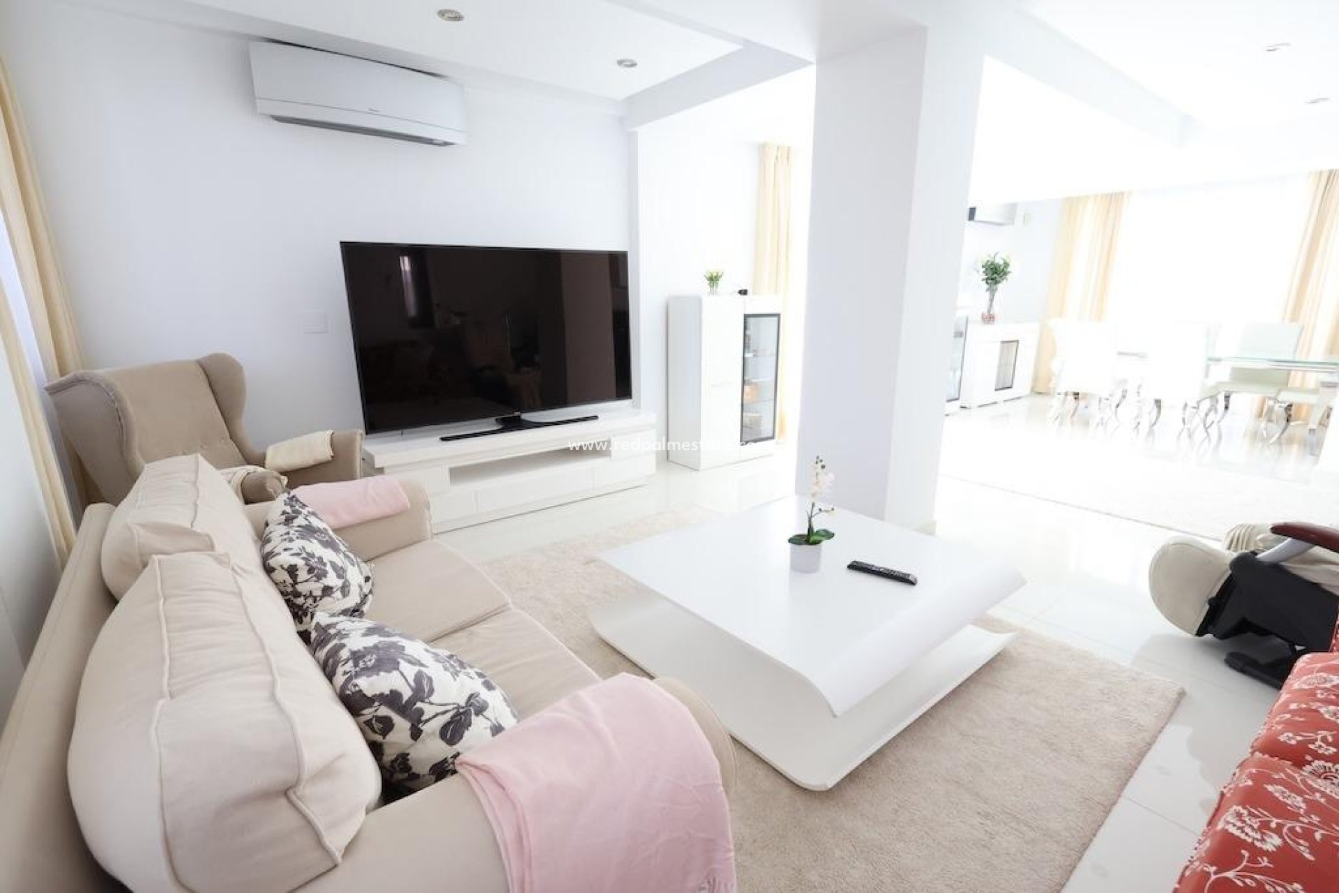 Återförsäljning - Villa -
Orihuela Costa - Cabo Roig