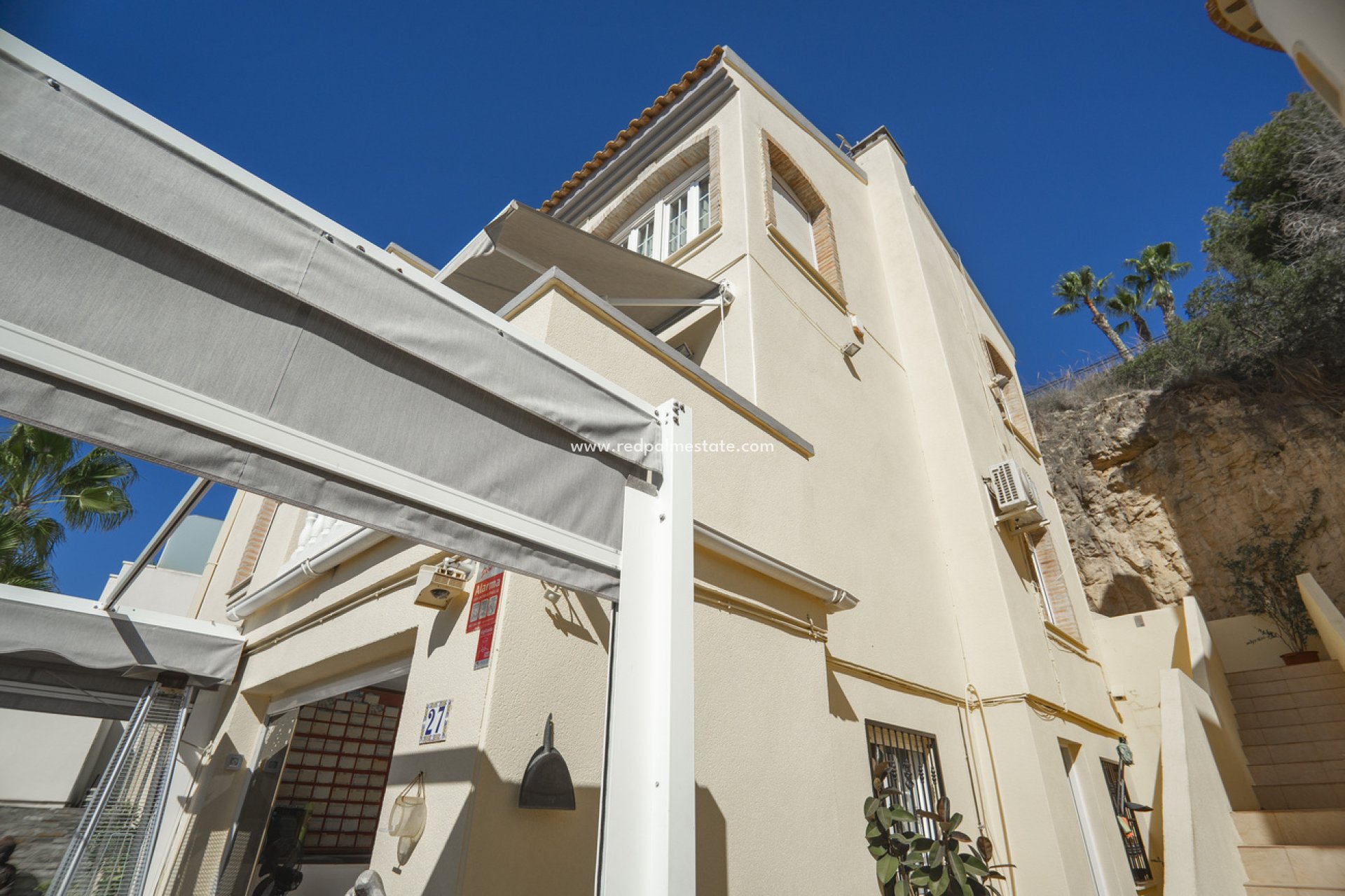 Återförsäljning - Villa -
Orihuela Costa - Calle Mayor