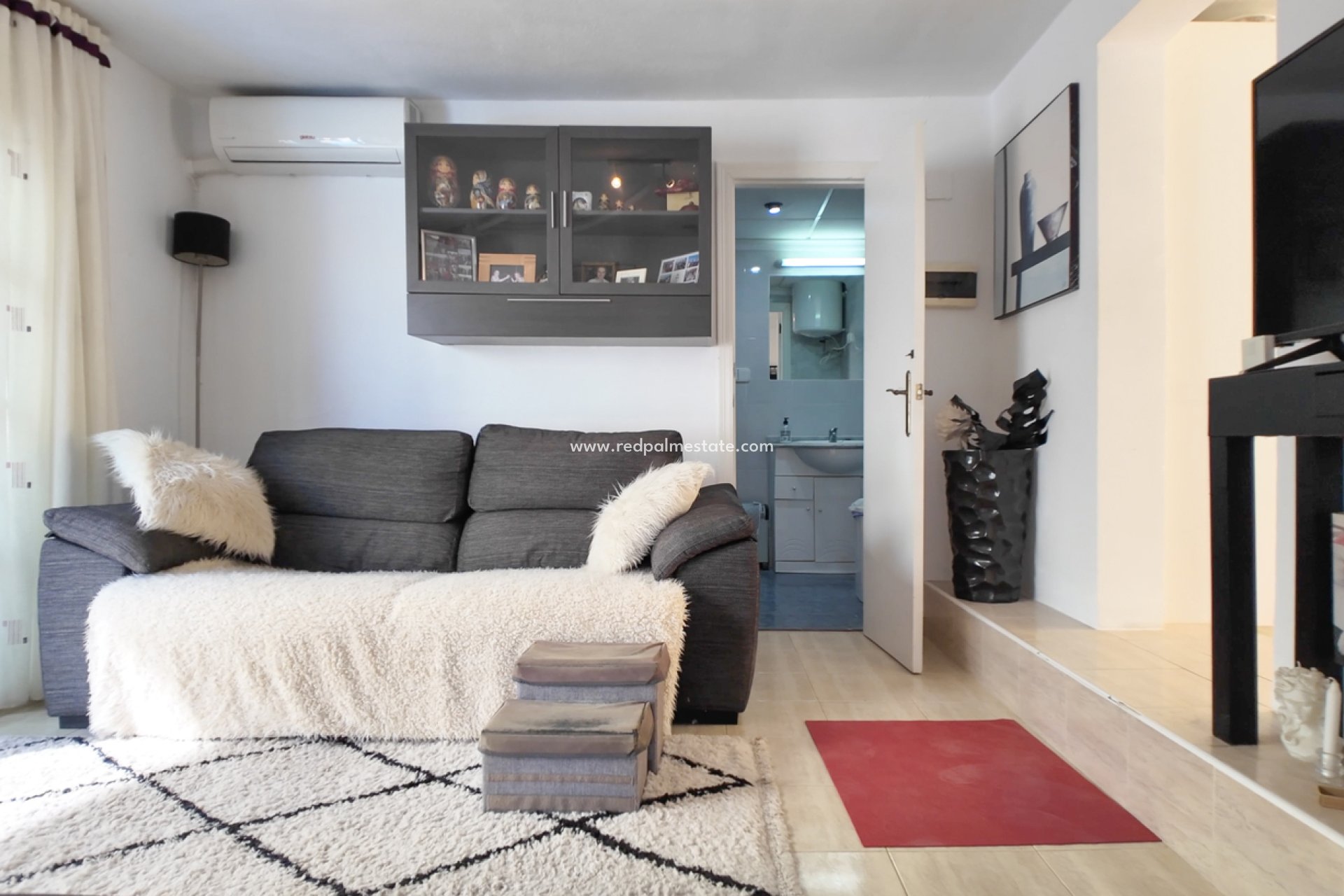 Återförsäljning - Villa -
Orihuela Costa - Calle Mayor