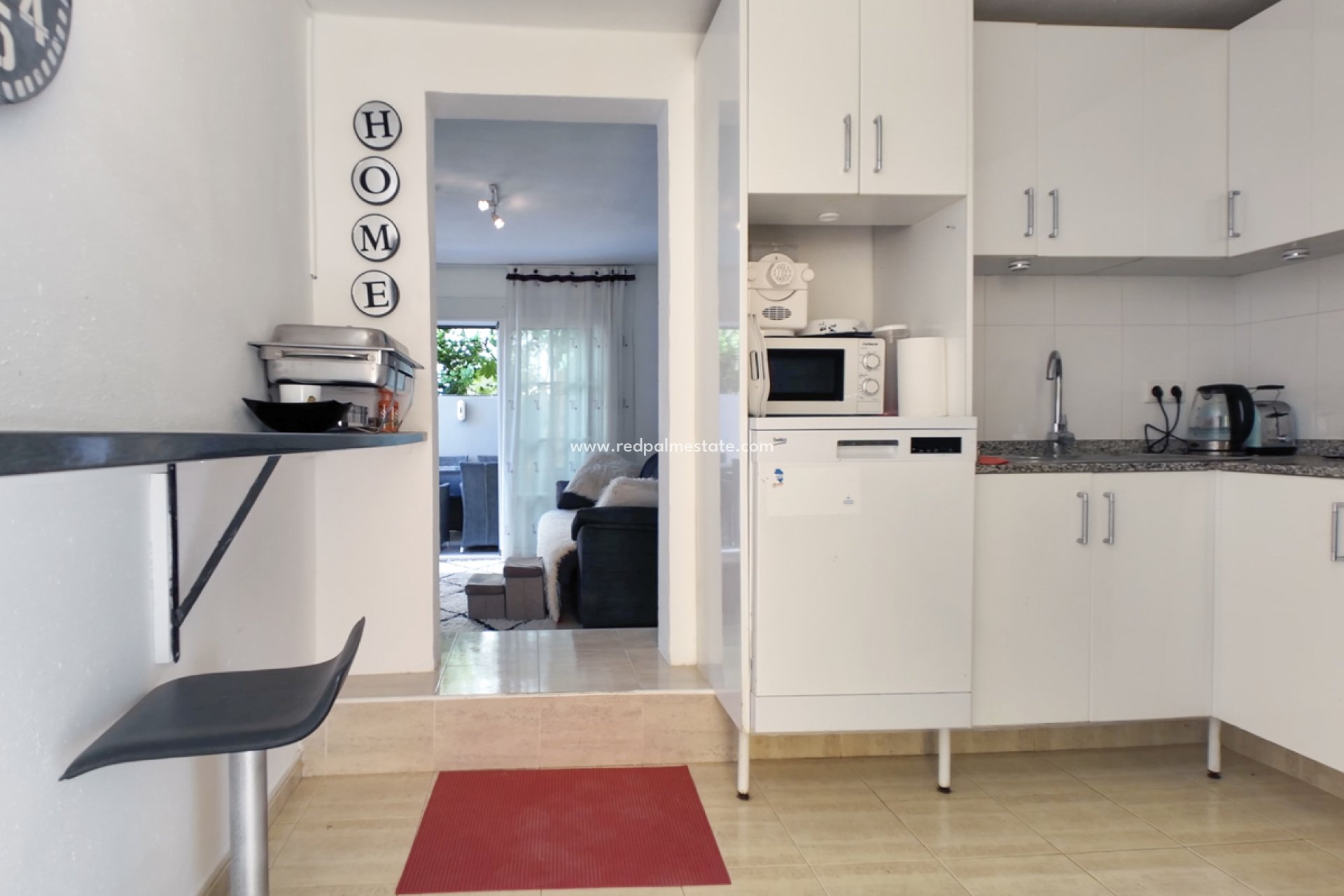 Återförsäljning - Villa -
Orihuela Costa - Calle Mayor