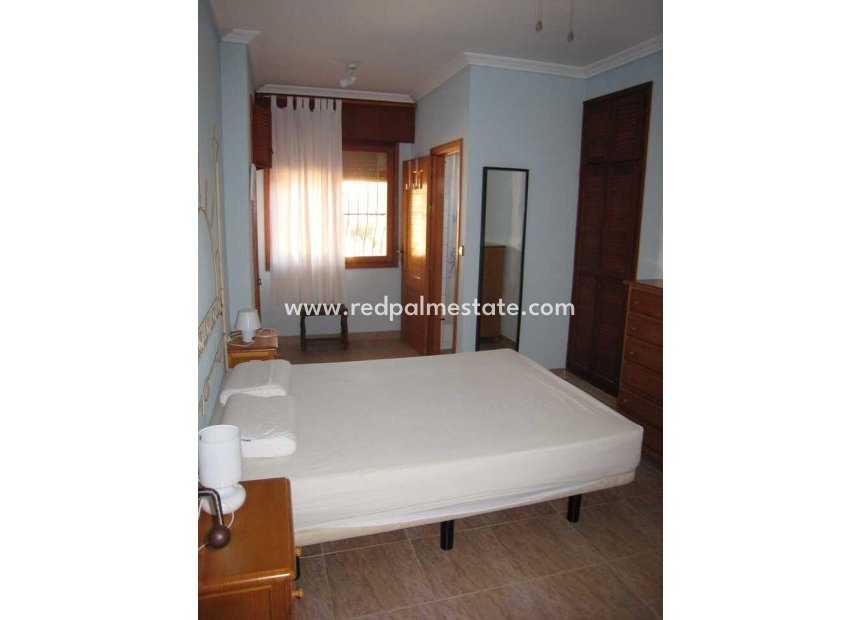 Återförsäljning - Villa -
Orihuela Costa - Campoamor