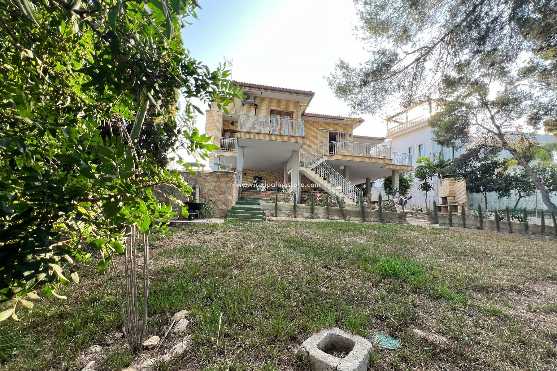 Återförsäljning - Villa -
Orihuela Costa - Campoamor