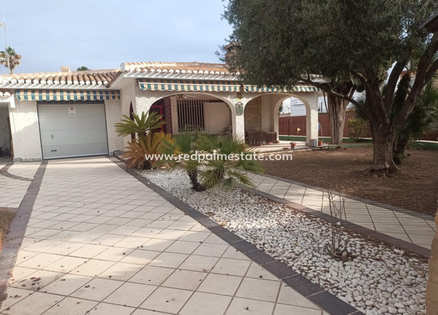 Återförsäljning - Villa -
Orihuela Costa - Campoamor