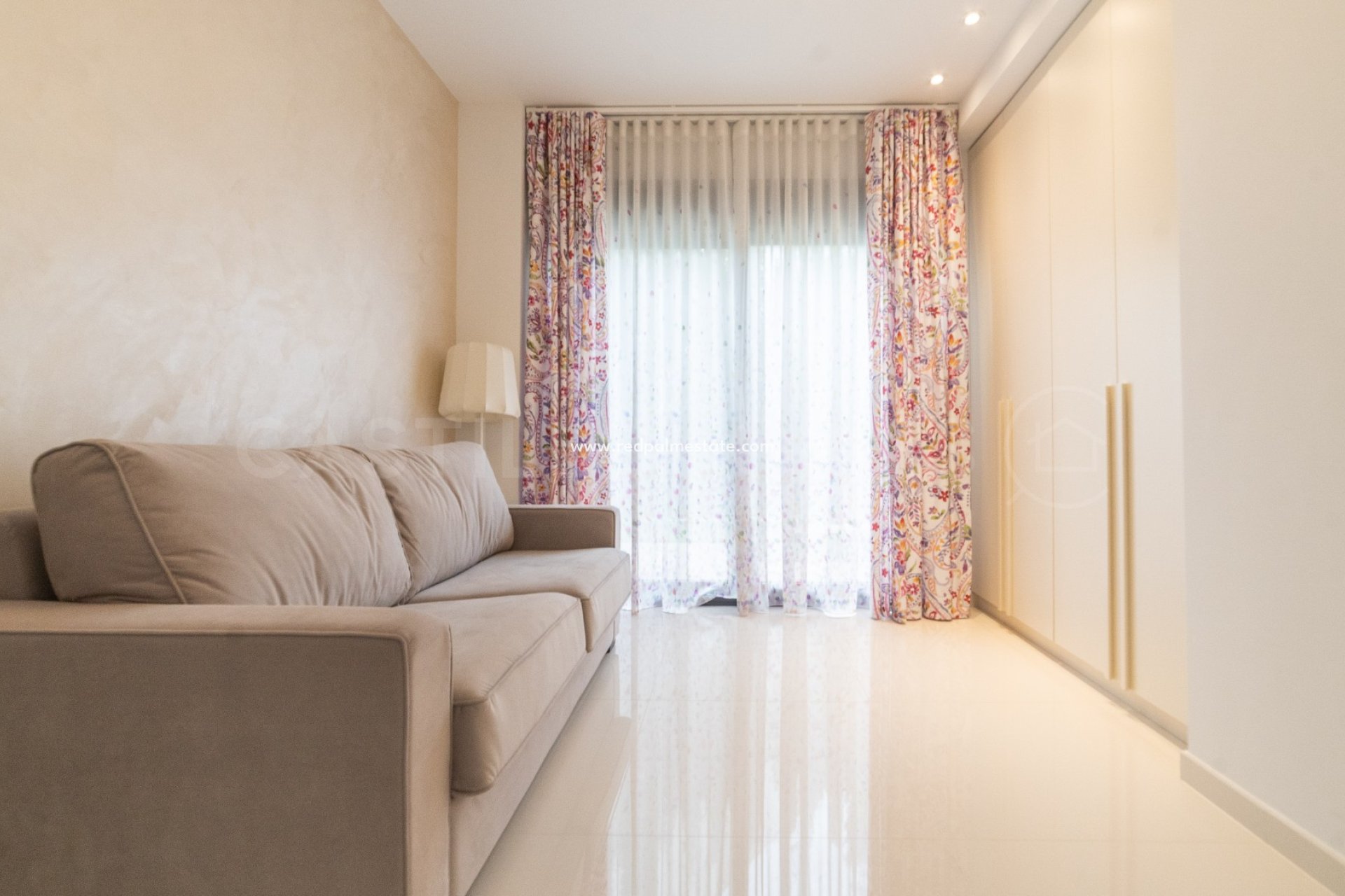 Återförsäljning - Villa -
Orihuela Costa - Campoamor