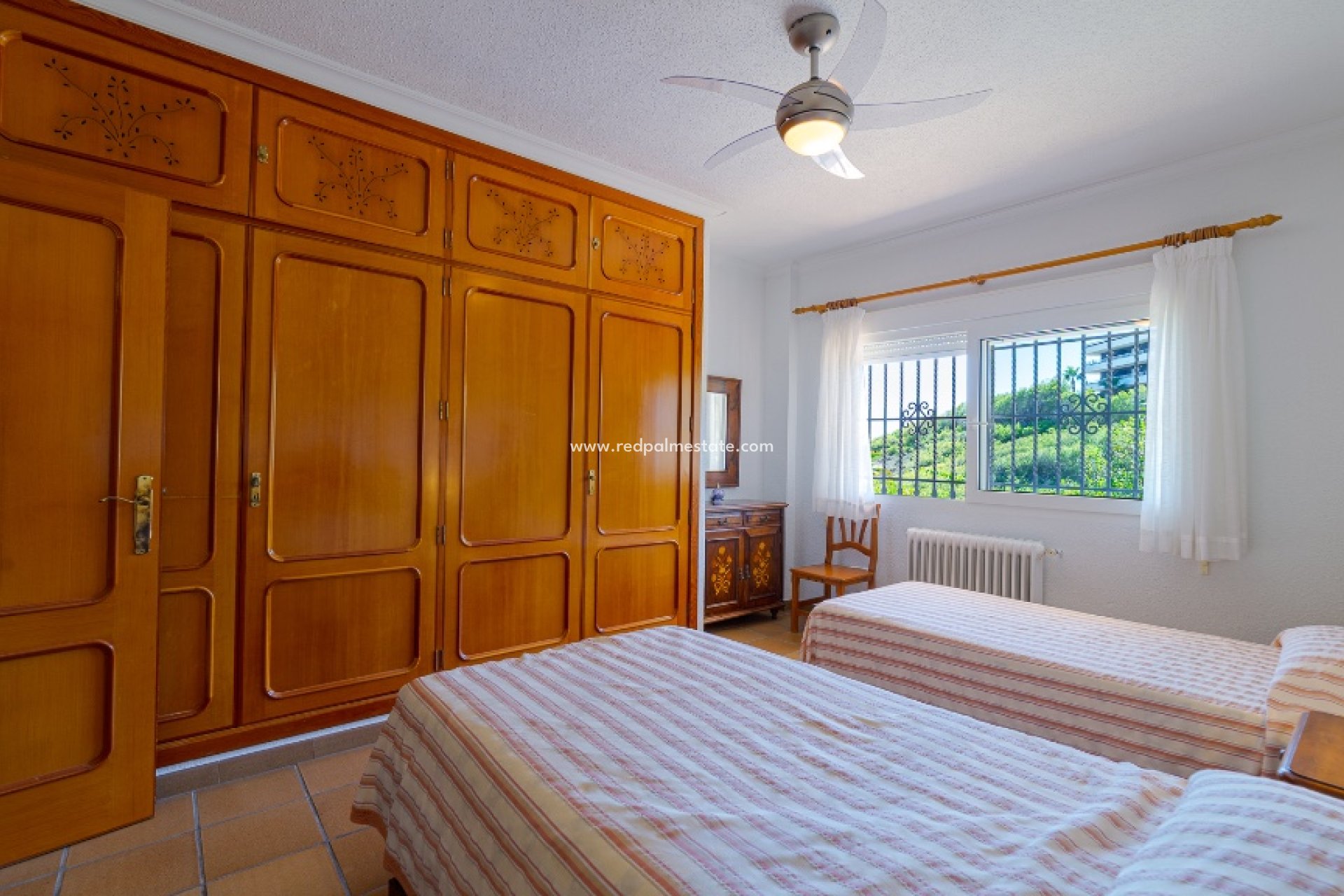 Återförsäljning - Villa -
Orihuela Costa - Campoamor