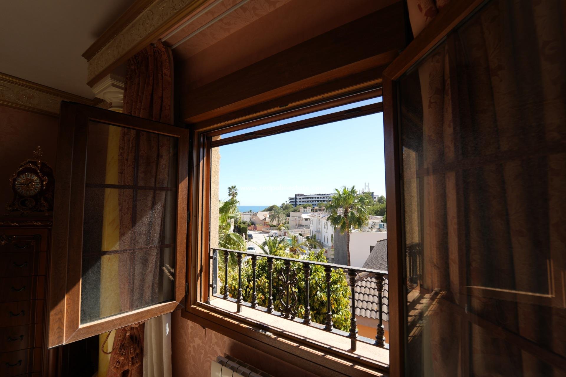 Återförsäljning - Villa -
Orihuela Costa - Campoamor