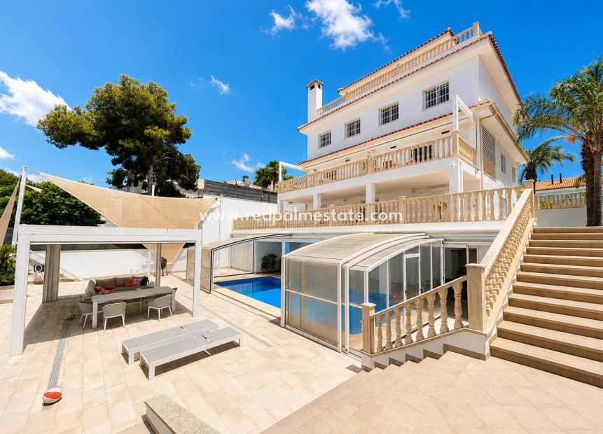 Återförsäljning - Villa -
Orihuela Costa - Campoamor